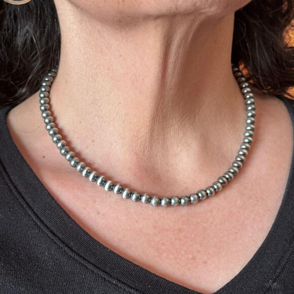 Sterling Silver Southwestern Style 6 mm Navajo Pearl Beads 16"- 18" Necklace - Picture 5 of 10